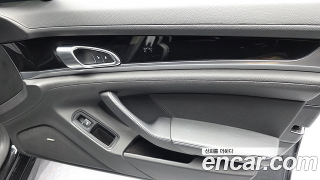 Porsche Panamera 2016 — photo 14