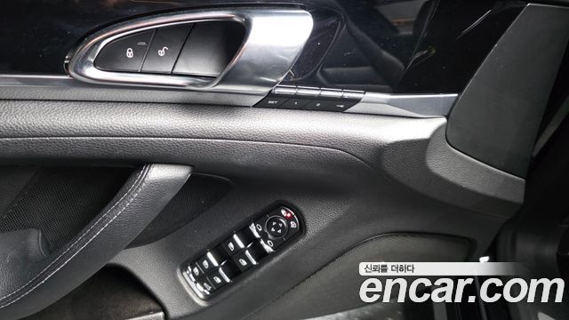 Porsche Panamera 2016 — photo 32