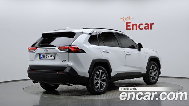 Toyota RAV4 2025 — photo 2