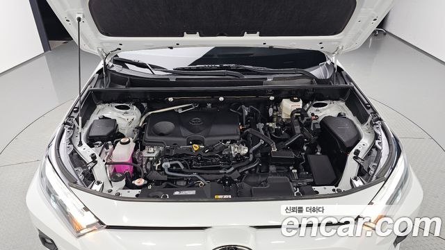 Toyota RAV4 2025 — photo 6