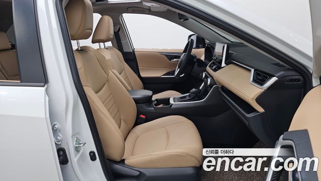 Toyota RAV4 2025 — photo 17