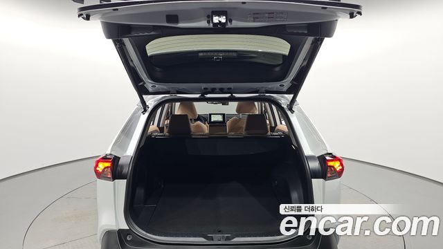 Toyota RAV4 2025 — photo 31