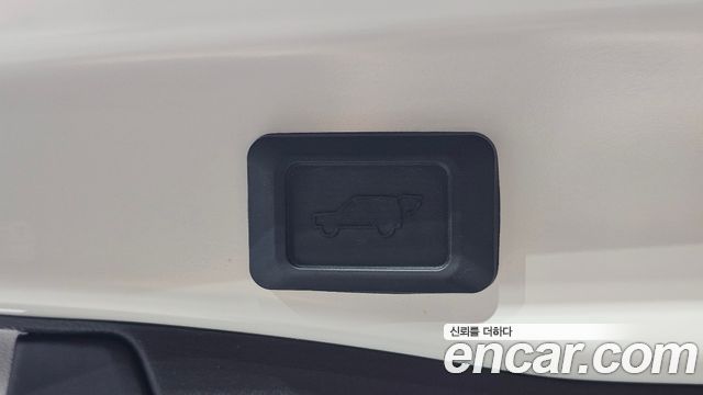 Toyota RAV4 2025 — photo 32