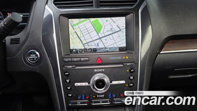 Ford Explorer 2019 — photo 12