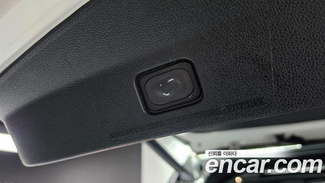 Ford Explorer 2019 — photo 17