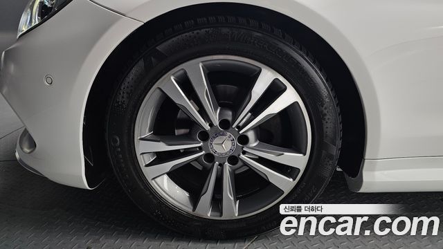 Mercedes-Benz E-Class 2014 — photo 5