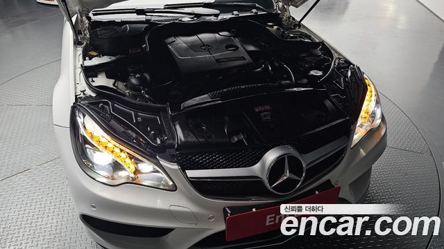 Mercedes-Benz E-Class 2014 — photo 6