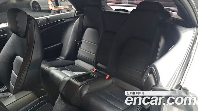 Mercedes-Benz E-Class 2014 — photo 18