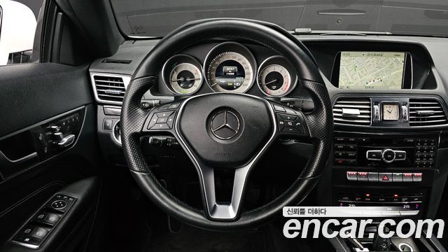 Mercedes-Benz E-Class 2014 — photo 19