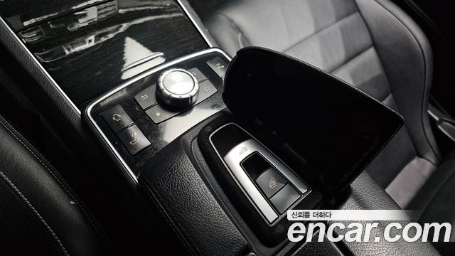 Mercedes-Benz E-Class 2014 — photo 24