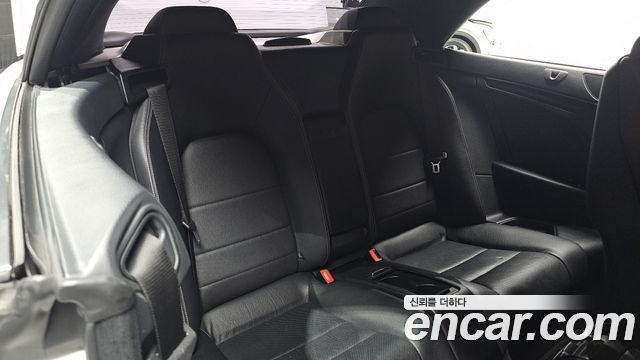 Mercedes-Benz E-Class 2014 — photo 16