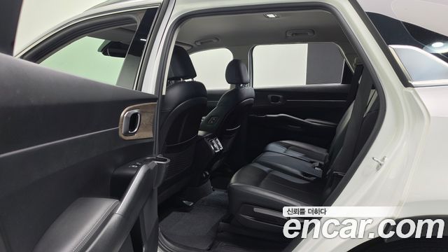 Kia Sorento 2021 — photo 17
