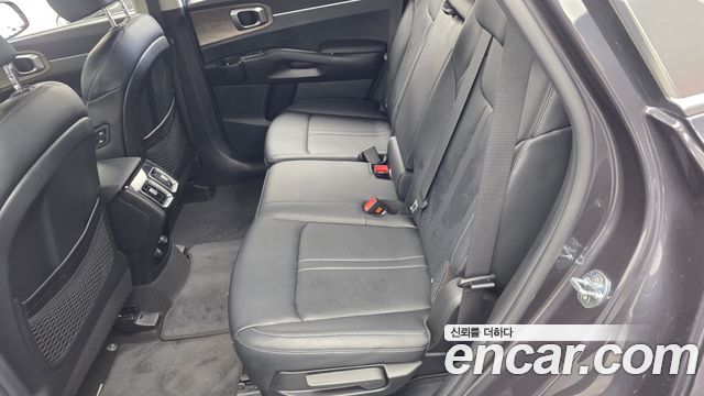 Kia Sorento 2022 — photo 16