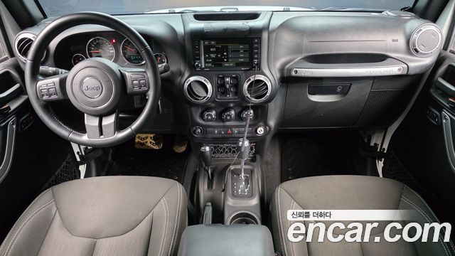 Jeep Wrangler 2015 — photo 7