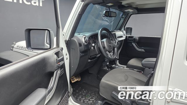 Jeep Wrangler 2015 — photo 10