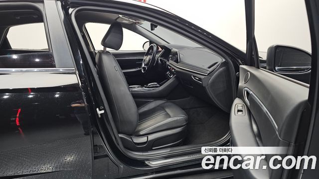 Hyundai Sonata 2020 — photo 16