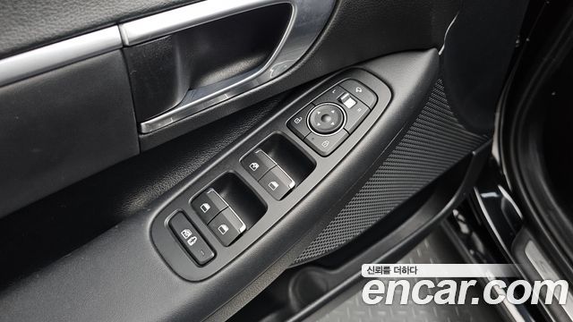 Hyundai Sonata 2020 — photo 28