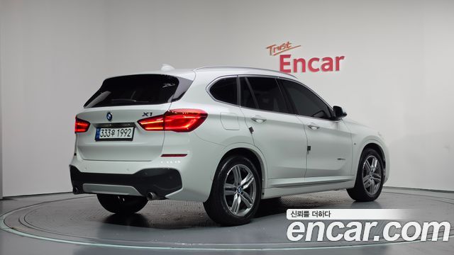 BMW X1 2017 — photo 2