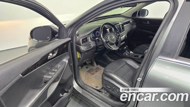 Kia Sorento 2016 — photo 11