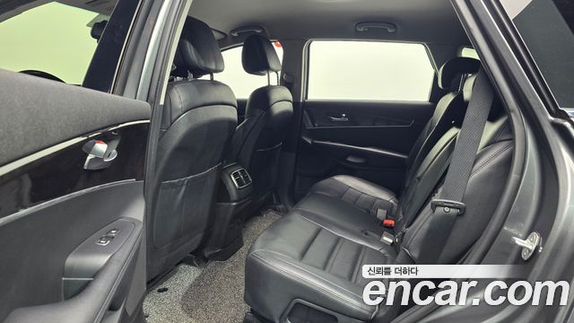 Kia Sorento 2016 — photo 12
