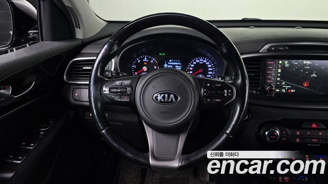 Kia Sorento 2016 — photo 13