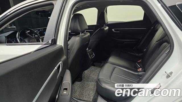 Hyundai Sonata 2020 — photo 11