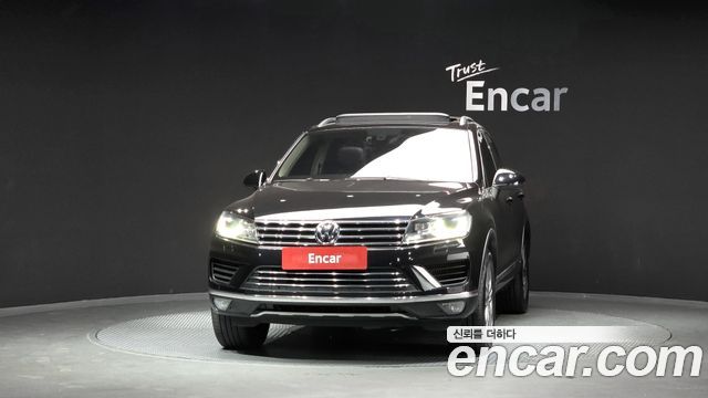 Volkswagen Touareg 2016 — photo 3
