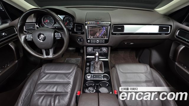 Volkswagen Touareg 2016 — photo 7