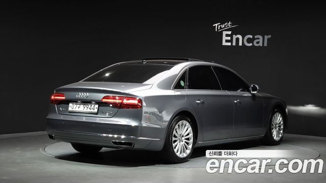 Audi A8 2015 — photo 2
