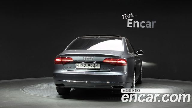 Audi A8 2015 — photo 4