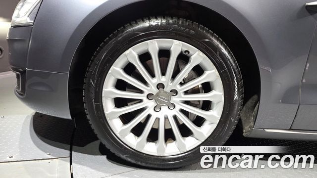 Audi A8 2015 — photo 5