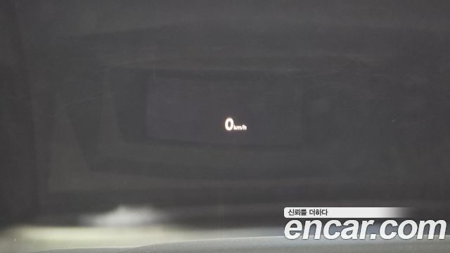 Audi A8 2015 — photo 17