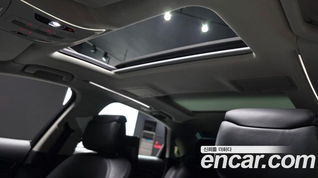 Audi A8 2015 — photo 19