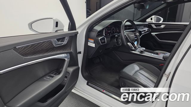 Audi A6 2021 — photo 13