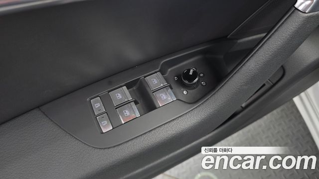 Audi A6 2021 — photo 27