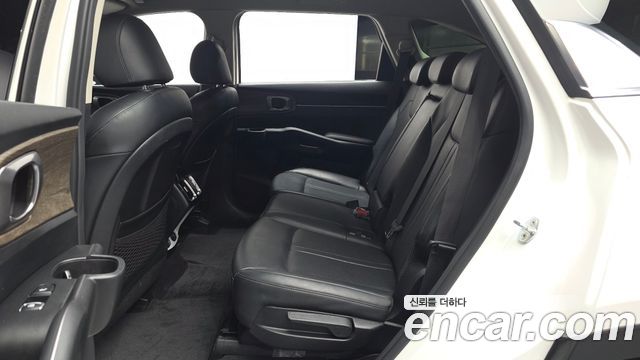 Kia Sorento 2022 — photo 16
