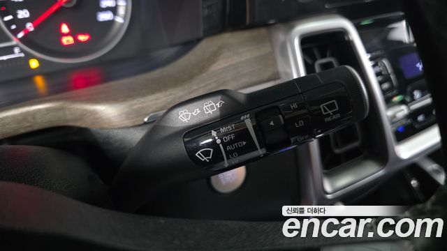 Kia Sorento 2022 — photo 32