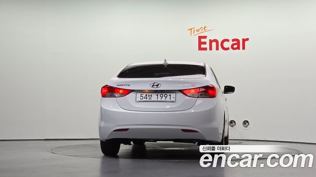 Hyundai AVANTE 2011 — photo 4
