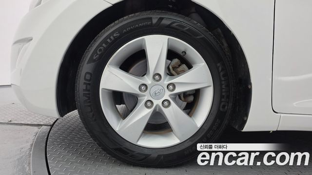 Hyundai AVANTE 2011 — photo 5