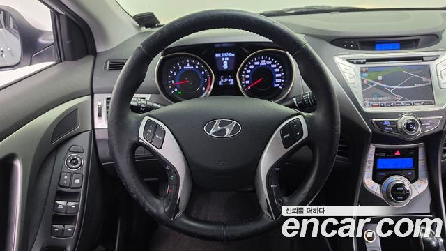 Hyundai AVANTE 2011 — photo 12