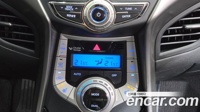Hyundai AVANTE 2011 — photo 16