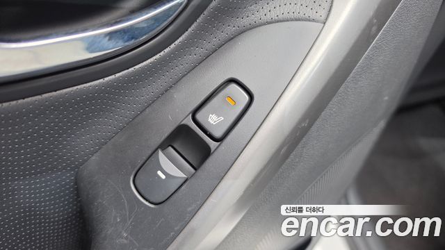 Hyundai AVANTE 2011 — photo 19