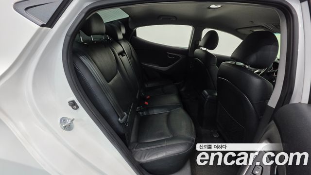 Hyundai AVANTE 2011 — photo 20