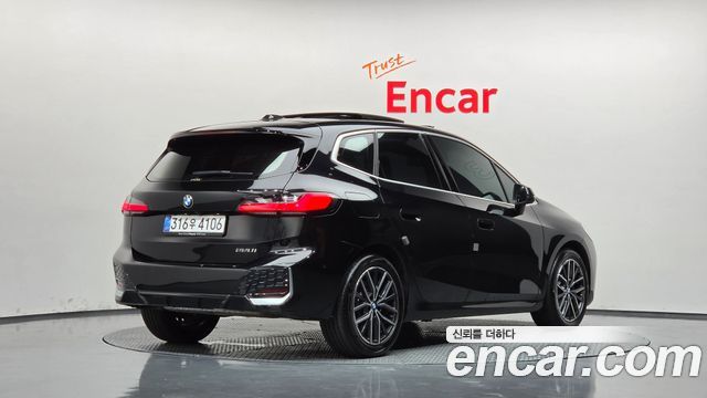 BMW 2-Series 2026 — photo 2