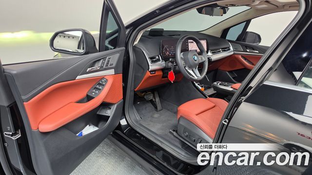 BMW 2-Series 2026 — photo 13