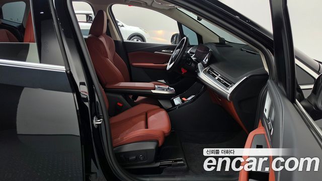 BMW 2-Series 2026 — photo 16
