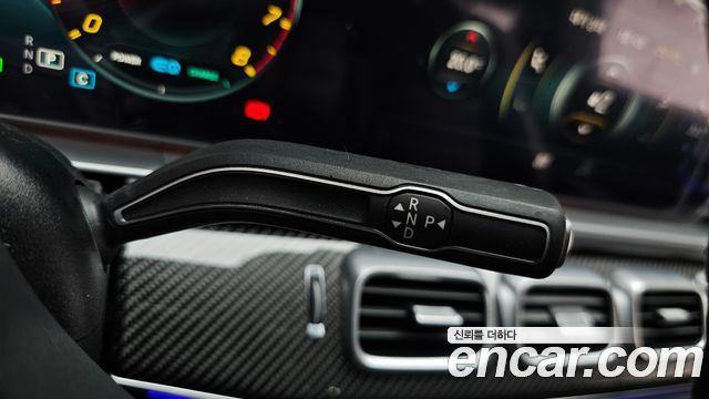 Mercedes-Benz GLE-Class 2023 — photo 12