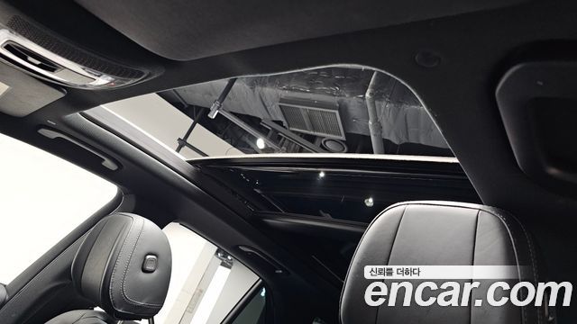 Mercedes-Benz GLE-Class 2023 — photo 24