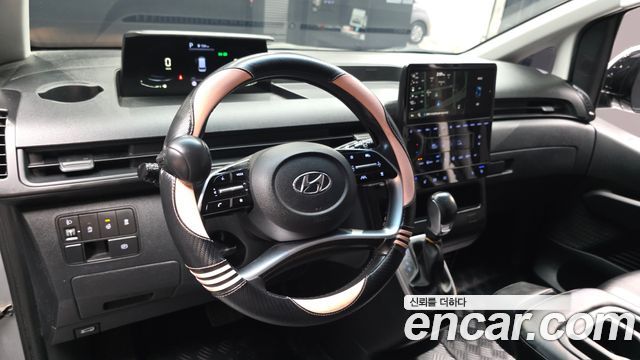 Hyundai Staria 2023 — photo 19