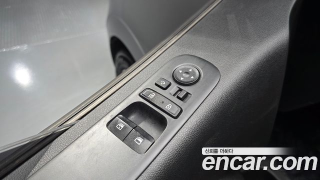Hyundai Staria 2023 — photo 27